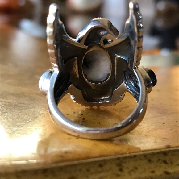 Natural White Buffalo Sterling Silver Eagle Ring Size 6 - Picture 7 of 9